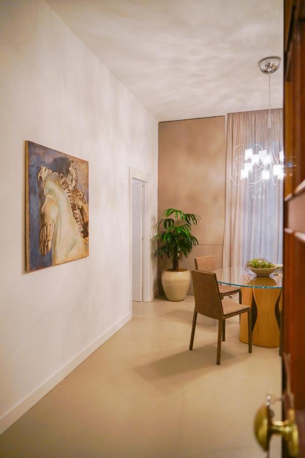 Fepa Place Design Apartments Naples Exterior photo